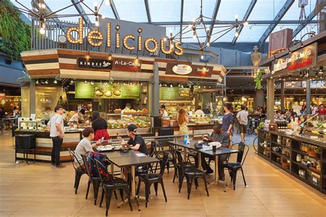 metropolis mall food court