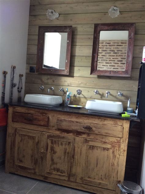 Meuble de salle de bain en vieux bois chêne rustique