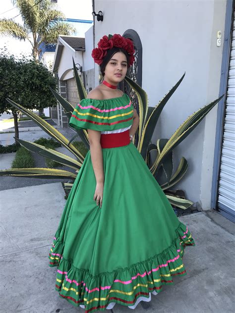 mexican outfits for women
