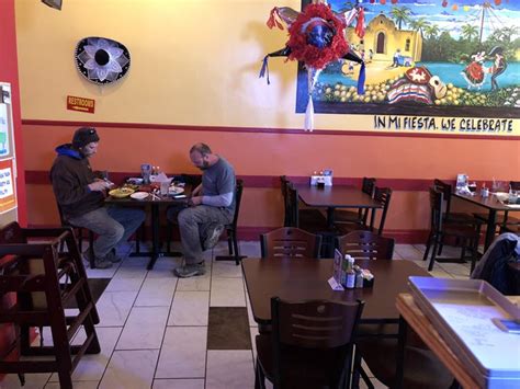 mexican restaurant in frankfort mi