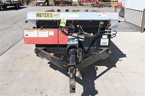 Meyer's Manure Spreader Specs