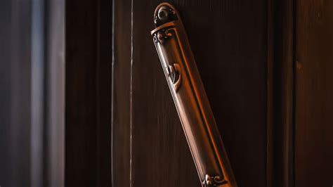 Mezuzah Hanging Angle