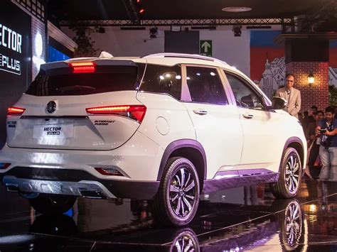 Mg Hector Length Width Height