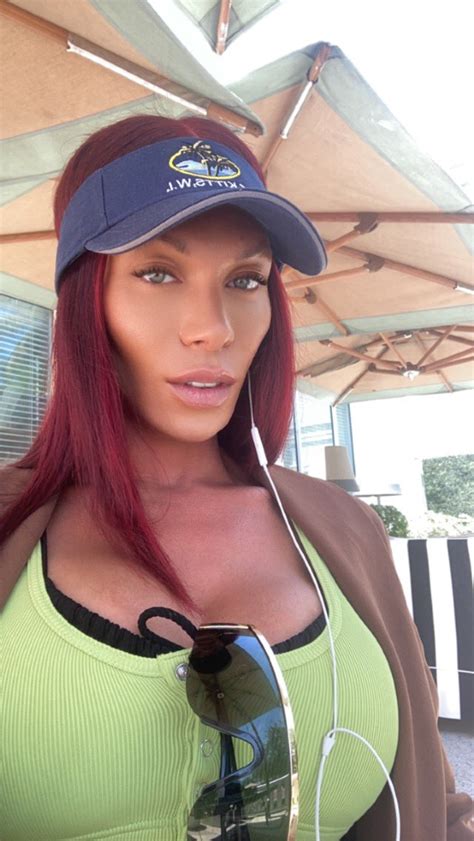 Mia_ts Exclusive Leaked Photos & Videos #873