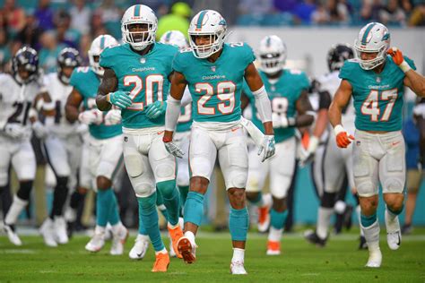 miami dolphins team players
