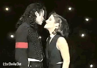 michael jackson and lisa marie presley kiss