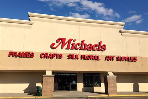 michaels arts and crafts store hours