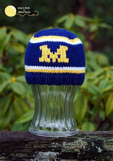Michigan Wolverines knit hat with fur Pom Fur pom pom