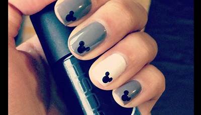 Mickey Mouse French Tips