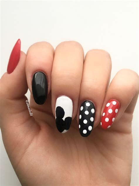 mickey nail designs