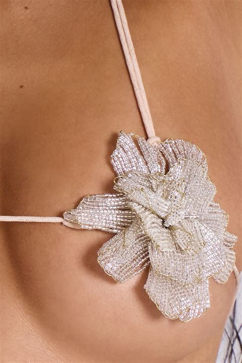 Ultimate Guide to Micro Bikini Tops: Trends You Can't Miss This Season