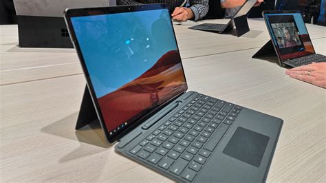 Microsoft Surface Pro X Qatar