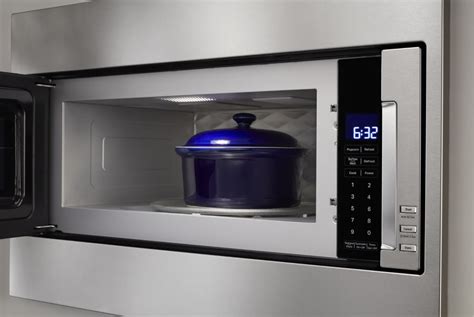 Microwave With Recessed Turntable