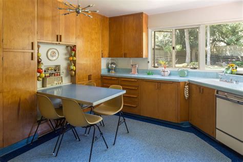 Cool Midcentury Kitchen Floor 2023