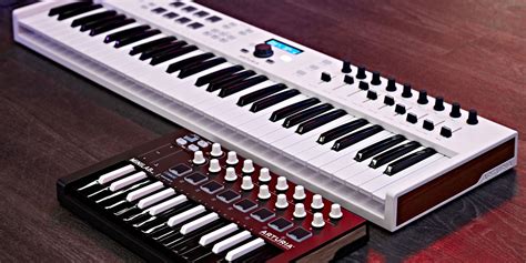 Midi Keyboard With Delay