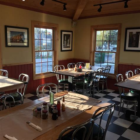 Discover the Ultimate Midway美食 Experience: Top Restaurants You Can't Miss