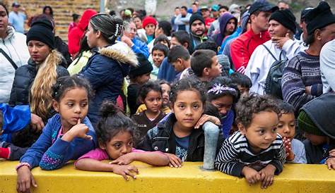 Migrantes llegan a frontera de Tijuana, otros están en CDMX – N+