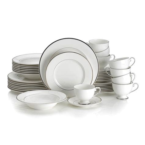 mikasa dinnerware service for 8