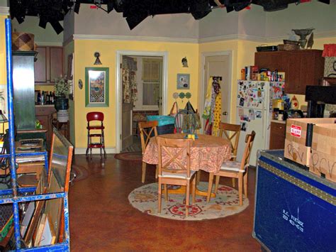 mike and molly setting