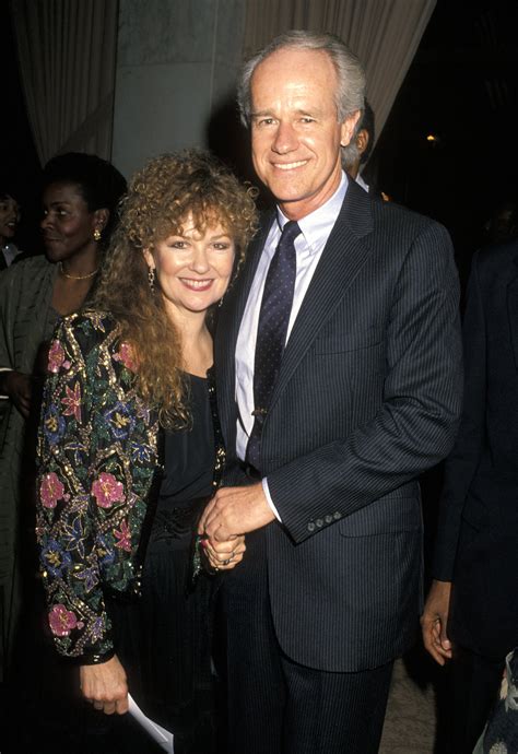 mike farrell and wife pictures
