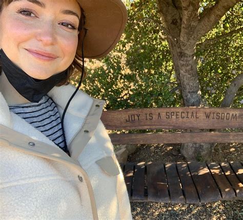 milana vayntrub instagram reels