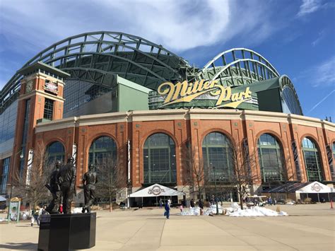 miller field milwaukee