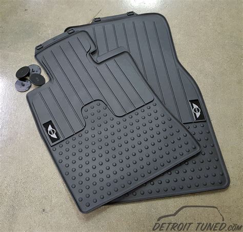 Protect Your Car's Interior with Mini Floor Mats - Compact and Effective Solution for Every Vehicle!