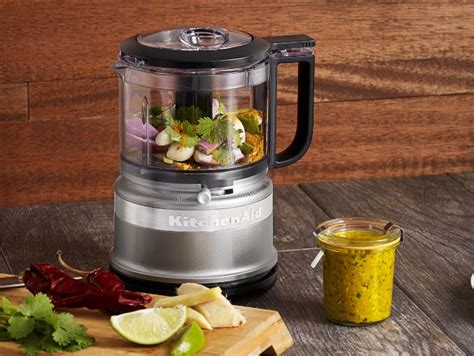 Mini Food Processor To Make Curry Paste