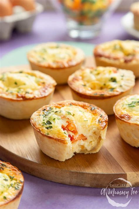 Easy Mini Quiche Recipe with Spinach and Roasted Red Peppers
