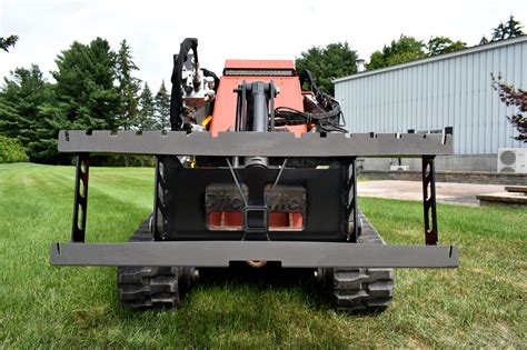 Mini Skid Steer Quick Attach