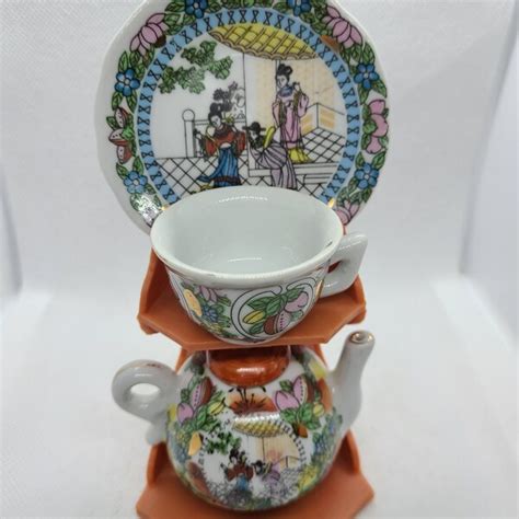 Miniature Teapot Stand