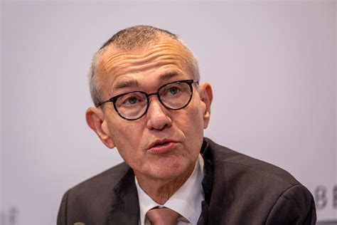 minister frank vandenbroucke contact