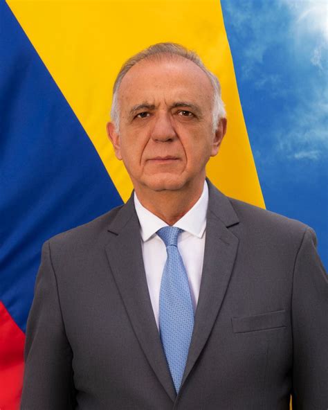 ministro de defensa de colombia nombre