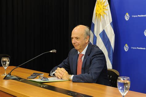 ministro de defensa uruguay