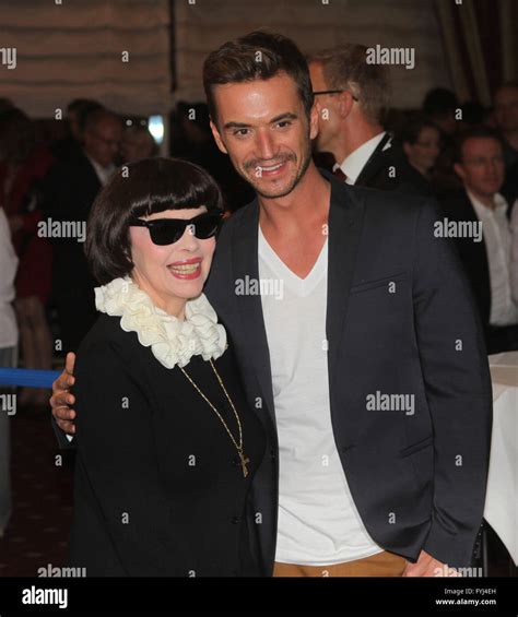 mireille mathieu partner