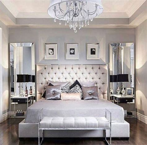 mirror in small bedroom