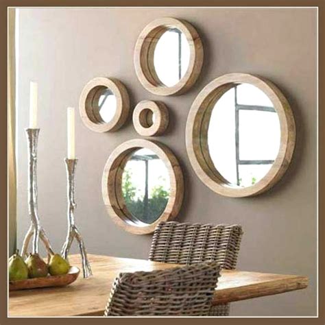 Mirror Set Wall Accents