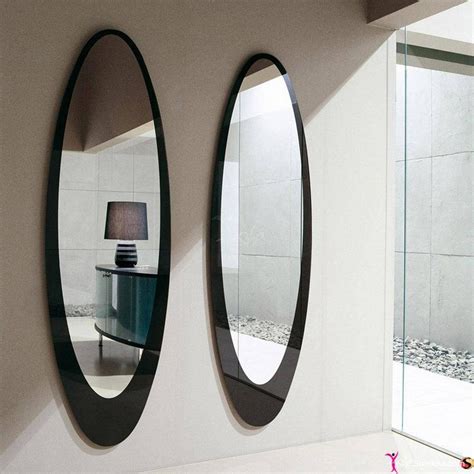 Bathroom mirror shape