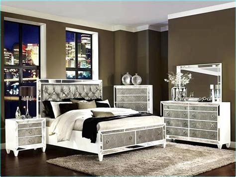 Mirrored Headboard Bedroom Set