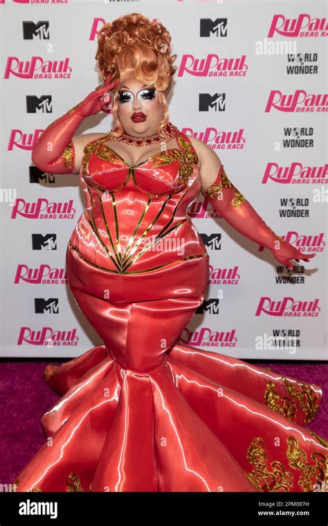 mistress isabelle brooks