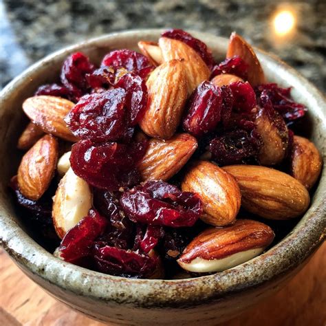 Mixed Nuts With Cranberries