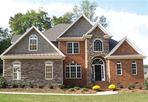Amazing 50+ Amazing Stone and Brick Exterior Home Design https//hgmagz