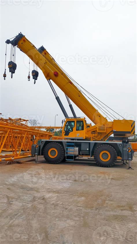 Mobile Crane Yellow