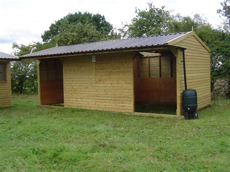 mobile field shelters for horses