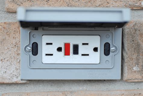 mobile home electrical outlets types