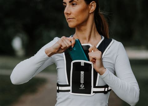 Mobile Phone Holder When Running