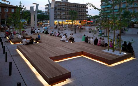 mobiliario urbano en parques