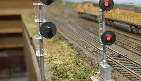 JTD873GYR 3pcs Model Railroad Train Signals 3Lights Block