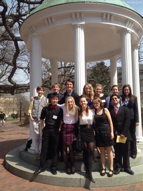 Pictures PROVIDENCE HIGH SCHOOL MODEL UNITED NATIONS
