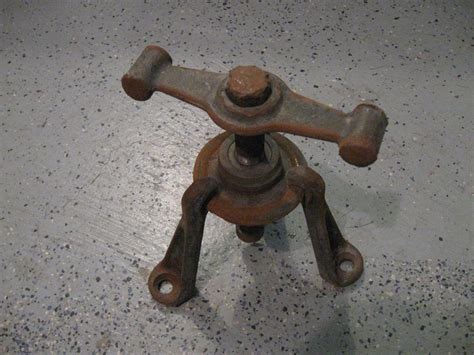 Model A Rear Brake Drum Puller